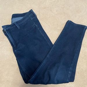 SOLD - Gap jeggings